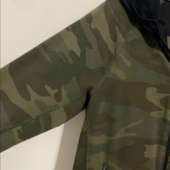 Mens Abercrombie hoodie camo sweatshirt size Lg ❤️ - Picture 5 of 6